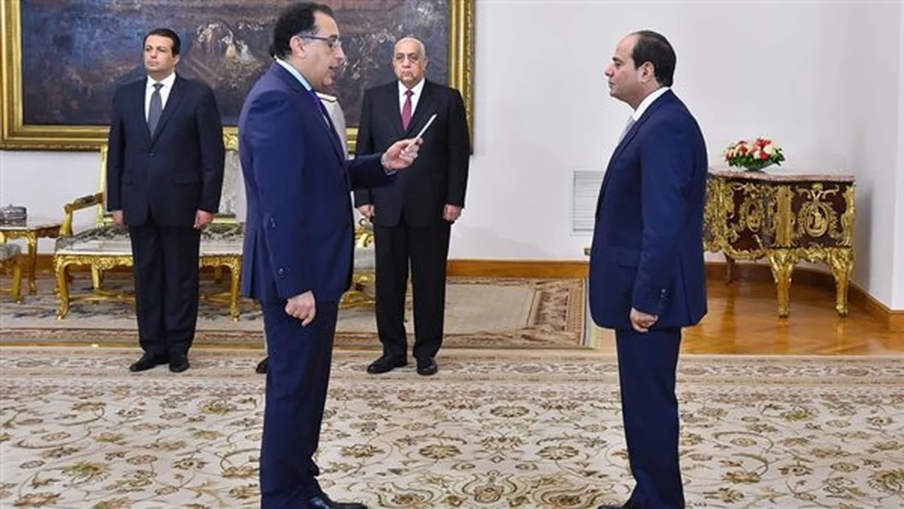 بقاء مدبولي.. الكشف عن ملامح التعديل الوزاري المرتقب في مصر خلال ساعات